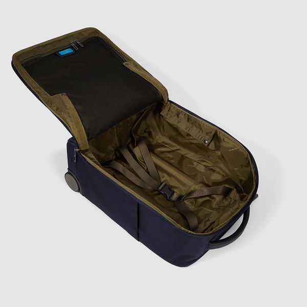 Underseater carry-on in recycled fabric