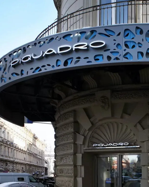 Facade of a Piquadro store abroad