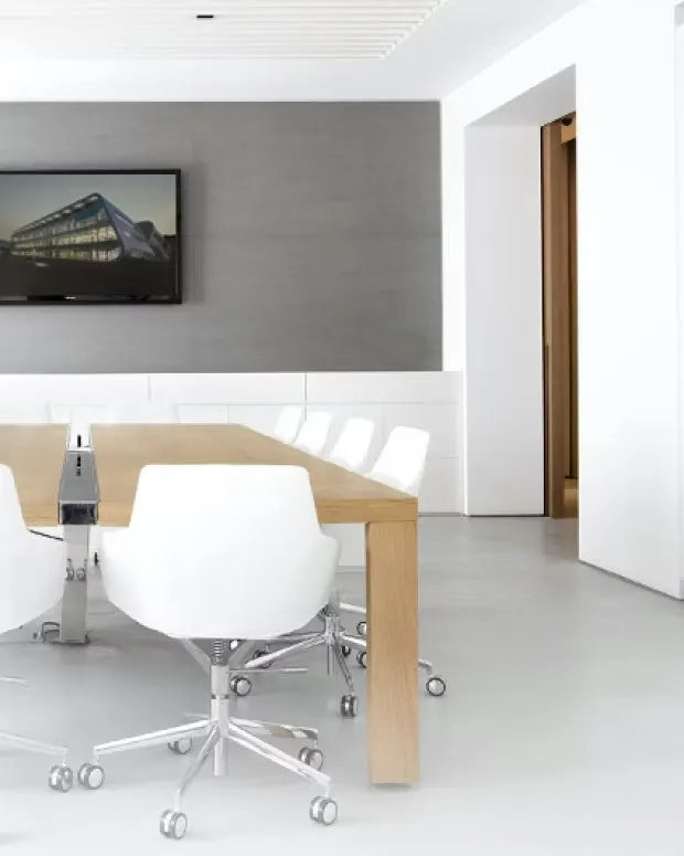 Meeting room in the Piquadro Milan office
