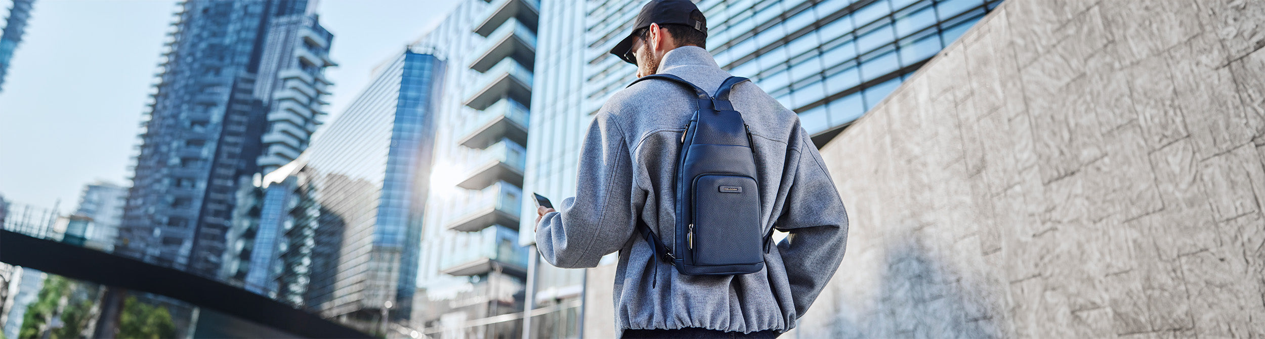 Personalized bags and shoulder bags