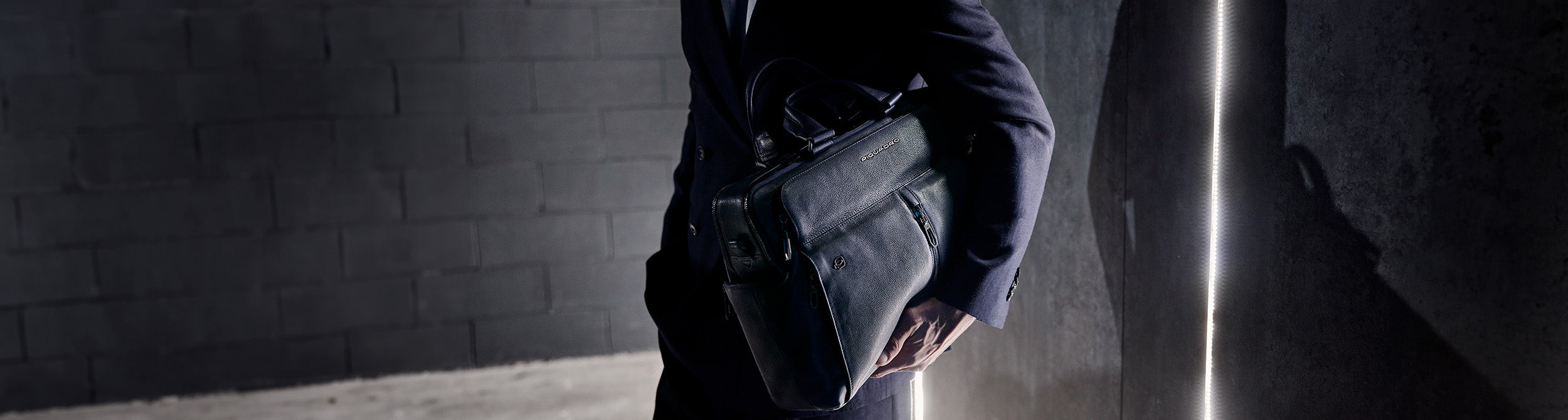 Messenger bags