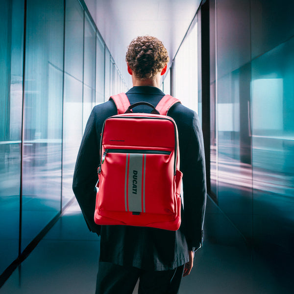 Sac à dos femme petit format Rouge Piquadro - Homme | Place Sac à dos femme petit format Rouge Piquadro - Homme | Place