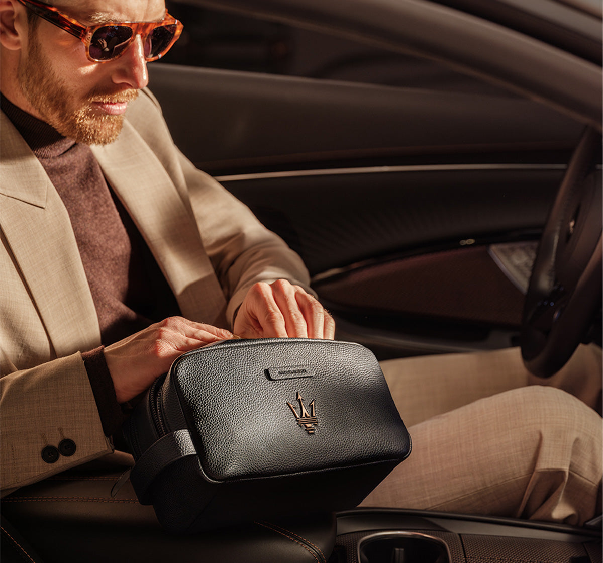 MICHELE MARATEA ケース付き Piquadro Maserati: luxury backpacks and suitcases with a sporty