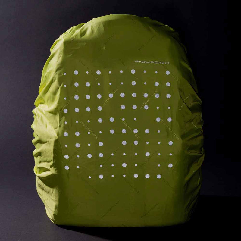 Folding rain protection for backpack