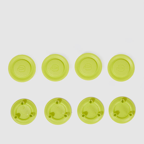 Set of 8 wheel caps in assorted colours