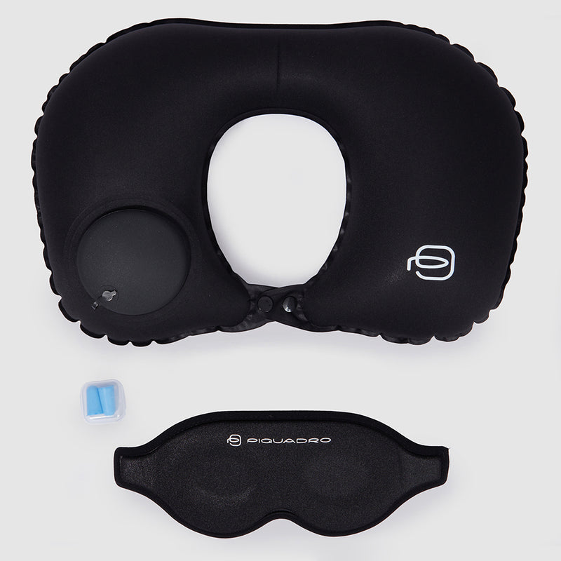 Travelset with inflatable neck pillow