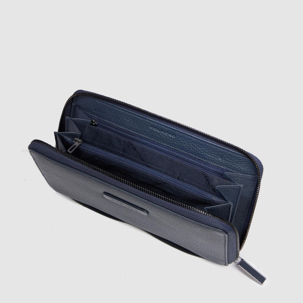 Leather wristlet