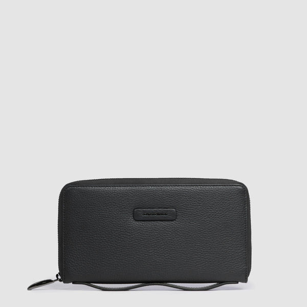 Leather wristlet