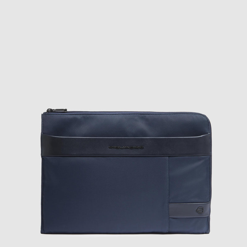 Laptop sleeve 13,3" with stow-away handles