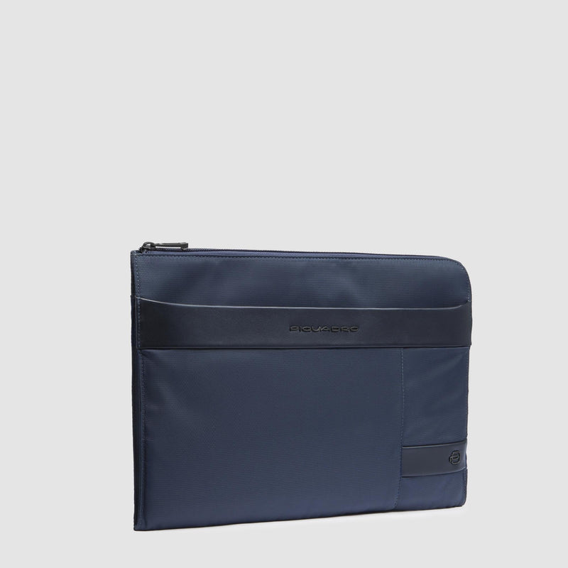 Laptop sleeve 13,3" with stow-away handles