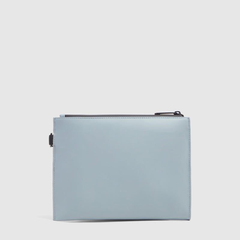 Water resistant clutch