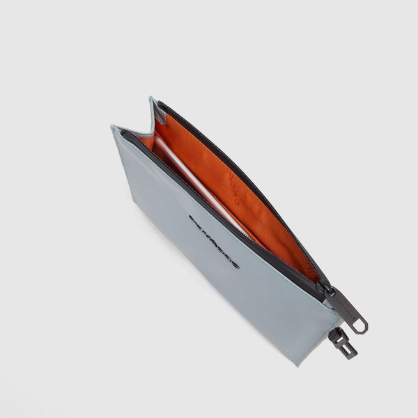 Water resistant clutch - 4
