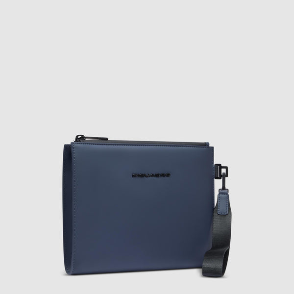 Water resistant clutch