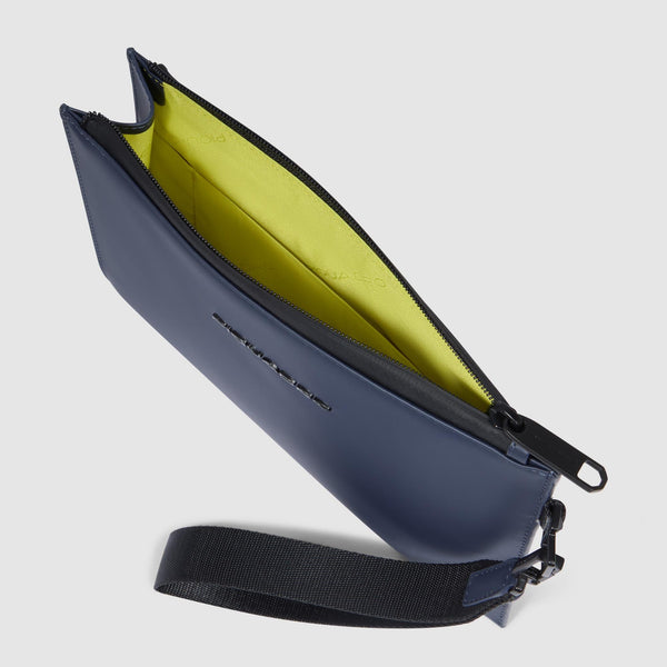 Water resistant clutch
