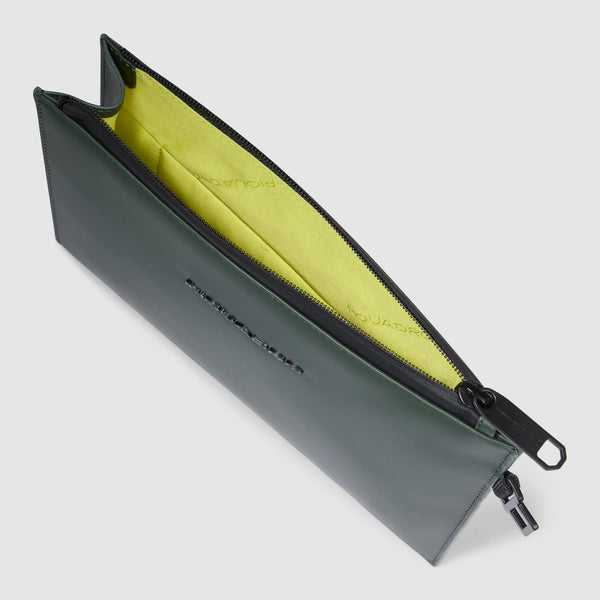 Water resistant clutch