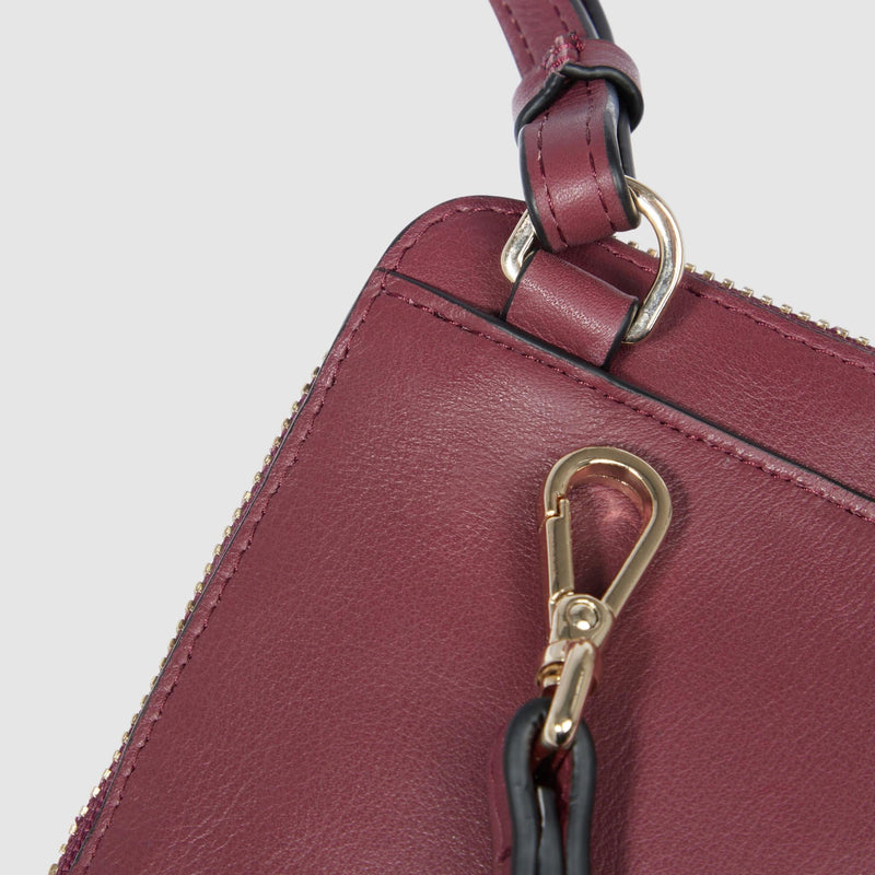 Leather neck phone case