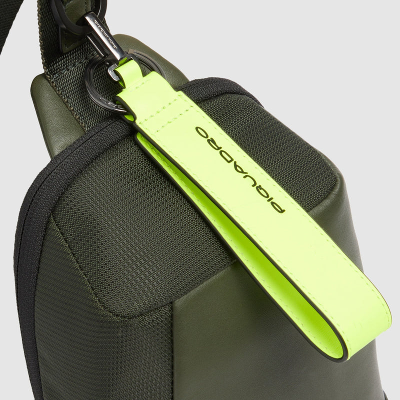 Sacoche téléphone en tissu recyclé