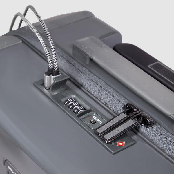 4 wheel cabin suitcase