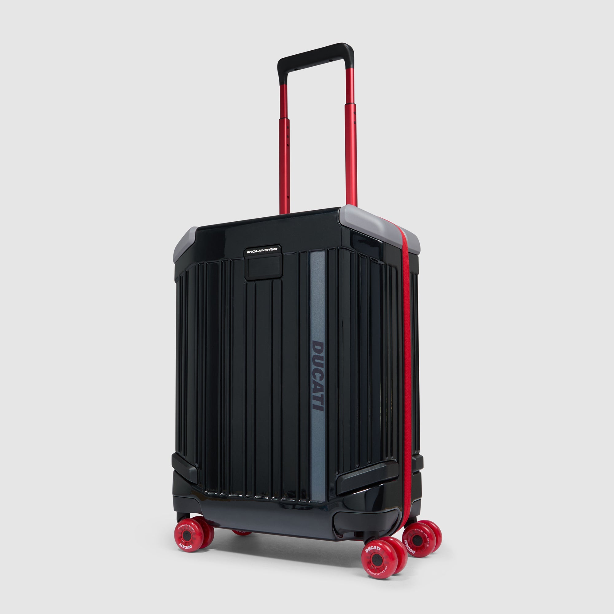 Cabin size, ultra slim hardside spinner nero Shop Piquadro