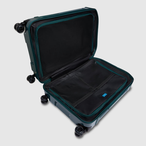Medium size,4 wheel suitcase