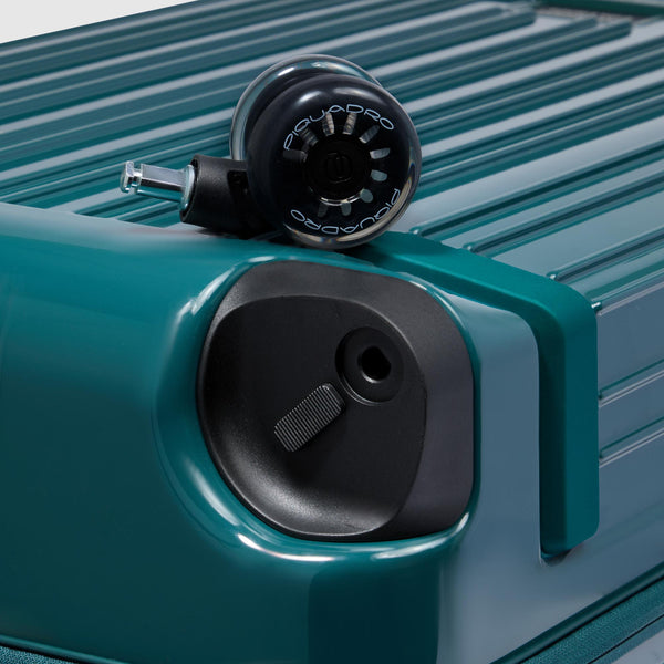 Medium size,4 wheel suitcase
