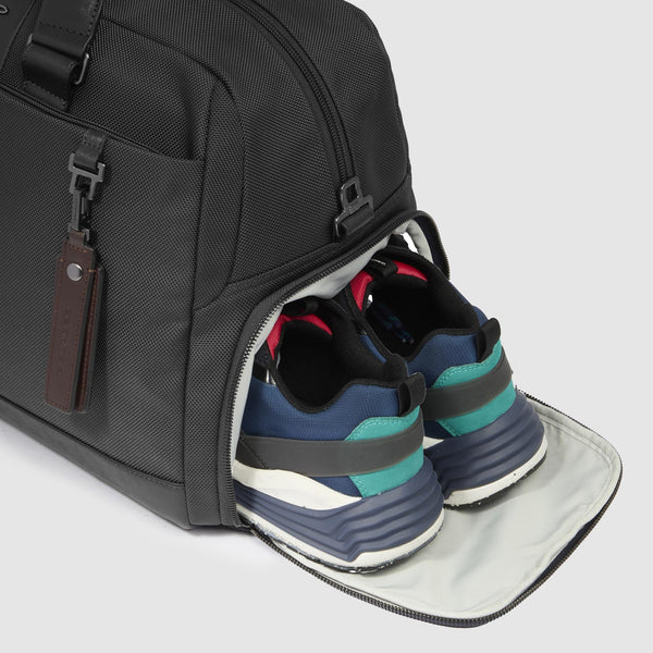 Duffel bag in recycled fabric