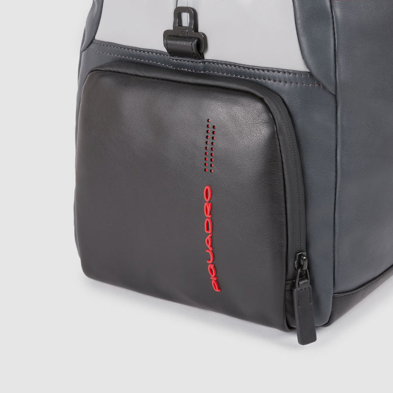 Personalizable duffel bag with shoe compartment