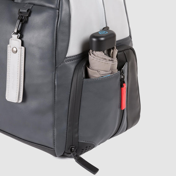 Personalizable duffel bag