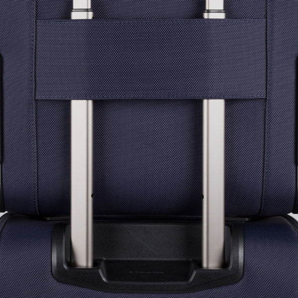 Slim laptop bag with wheels 15,6"