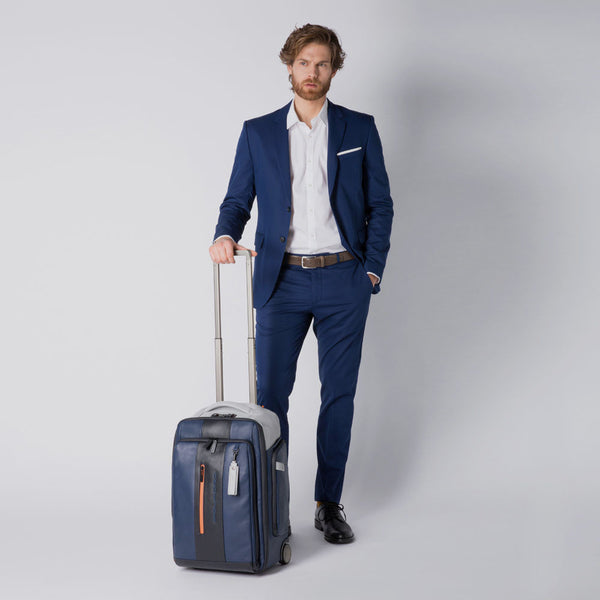 Convertible to backpack cabin suitcase