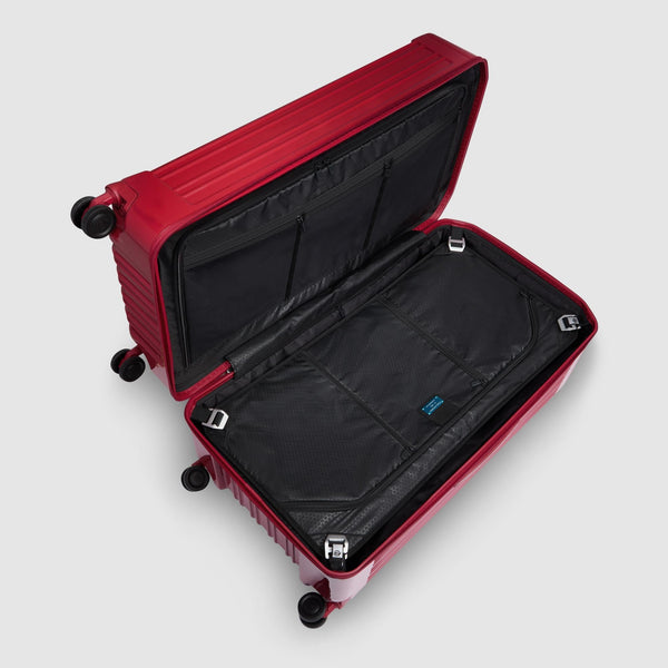 Hardside 4 wheel suitcase in trunk shape