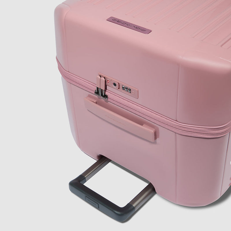 Hardside 4 wheel suitcase in trunk shape