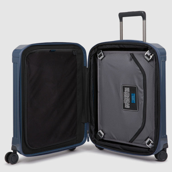 Cabin size, expandable hardside spinner