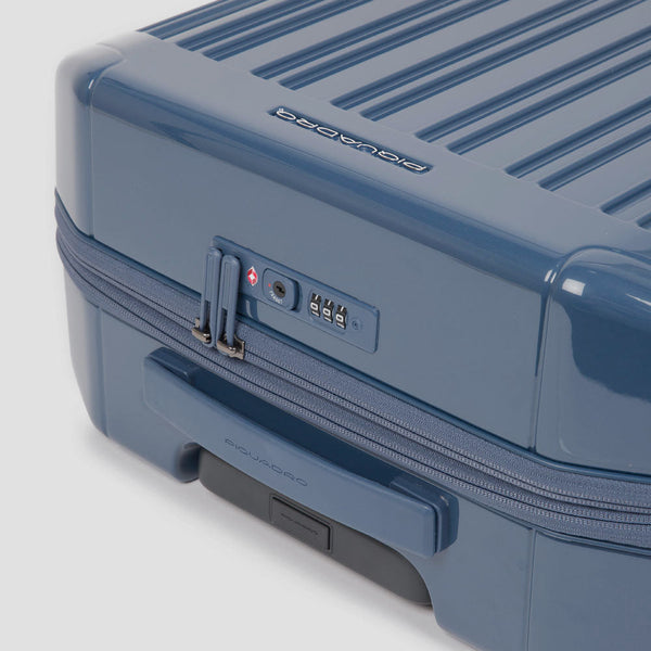 Expandable cabin suitcase with 4 wheels
