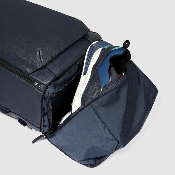 Convertible to backpack duffel bag