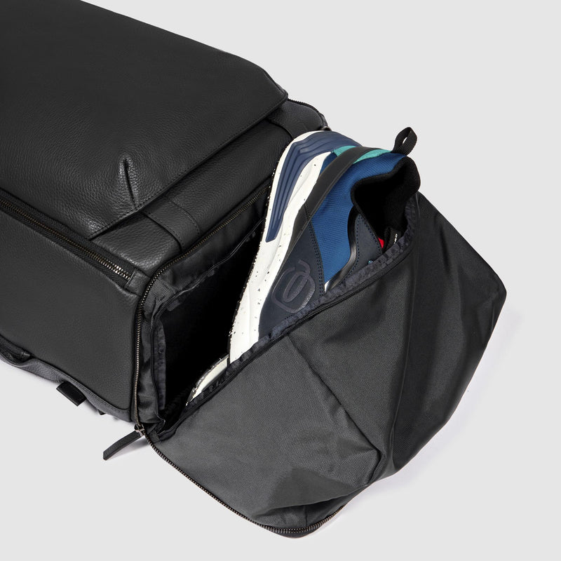 Convertible to backpack duffel bag