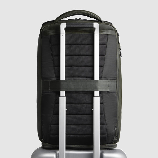 Sac de voyage adaptable a sac à dos