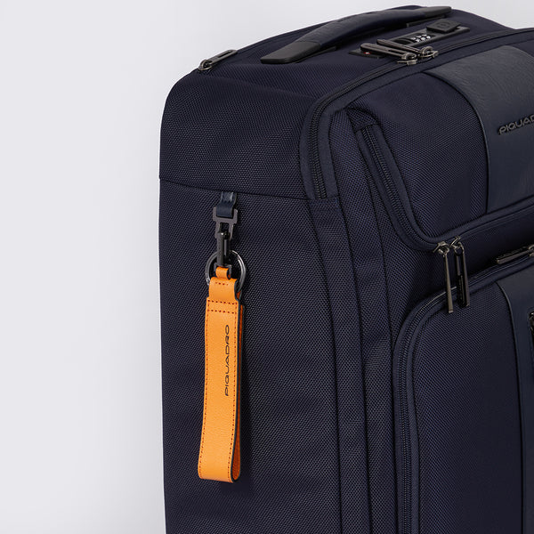 4 wheel cabin suitcase for laptop 15,6"