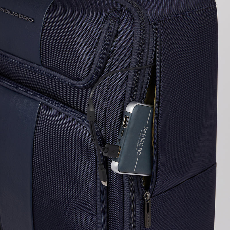 4 wheel cabin suitcase for laptop 15,6"