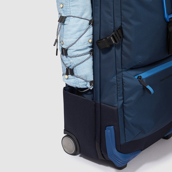 Modular wheeled duffel in recycled fabric