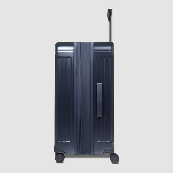 Medium size, expandable 4 wheel suitcase - 4