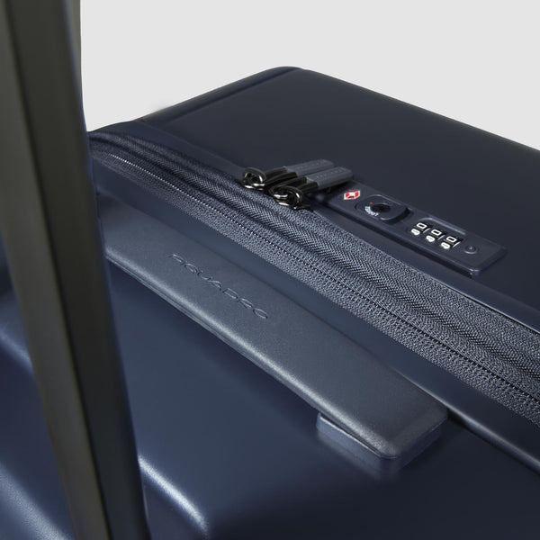 Medium size, expandable 4 wheel suitcase - 7