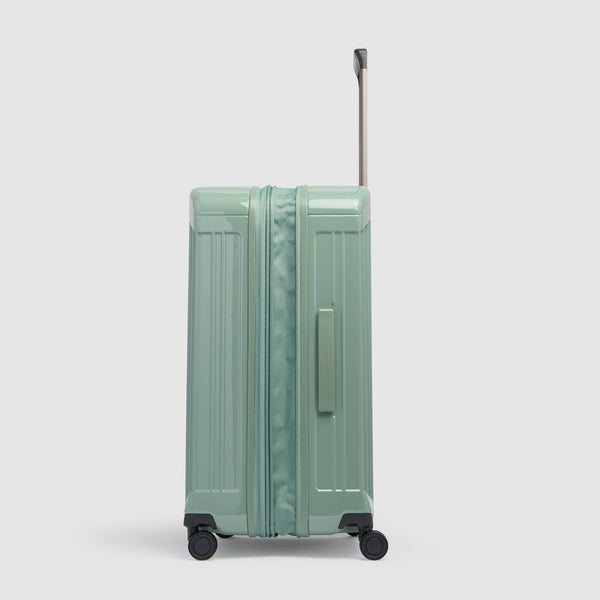 Medium size, expandable 4 wheel suitcase - 4