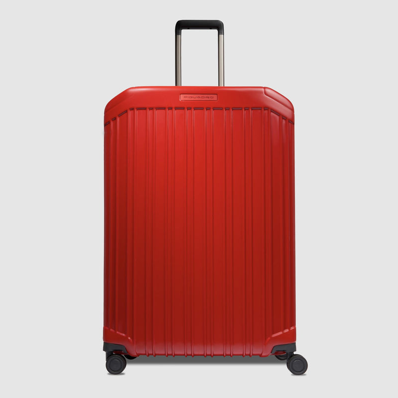 Expadable, large 4 wheel suitcase