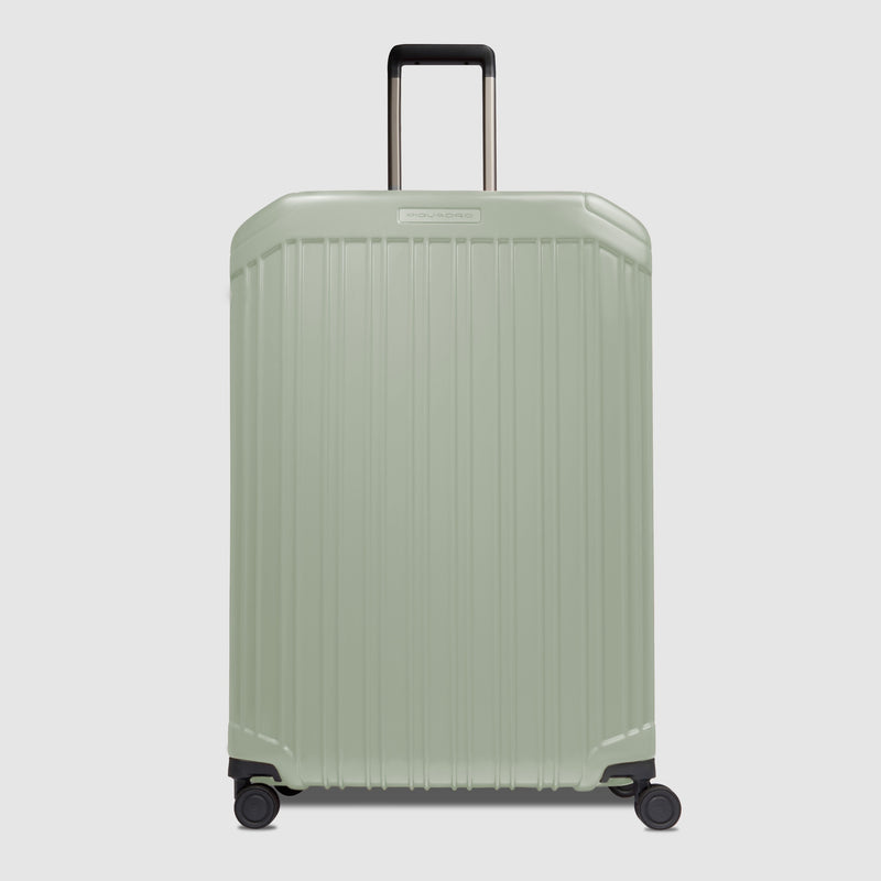 Expadable, large 4 wheel suitcase