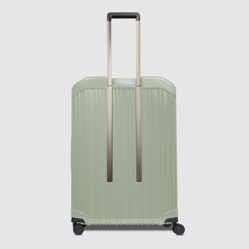 Expadable, large 4 wheel suitcase