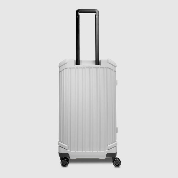 Hardside 4 wheel suitcase in trunk shape, small