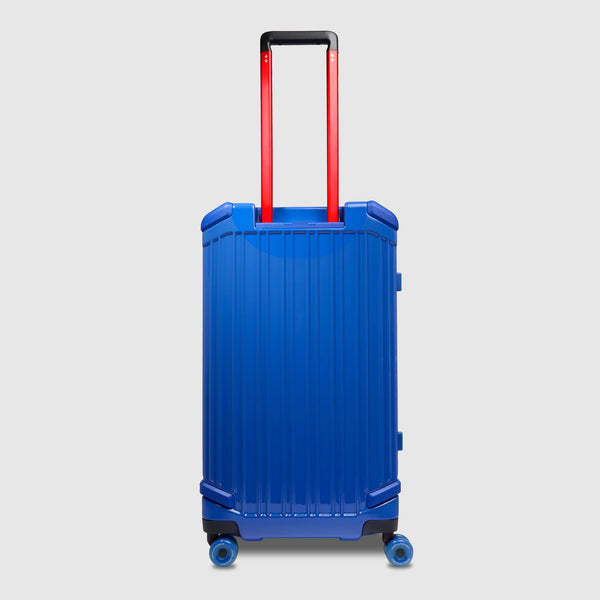 Hardside 4 wheel suitcase in trunk shape, small