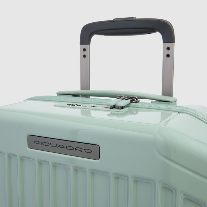 Underseater carry-on