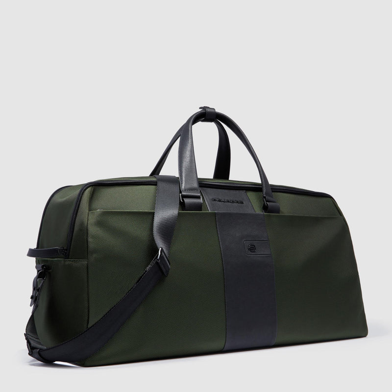 Duffel bag in recycled fabric